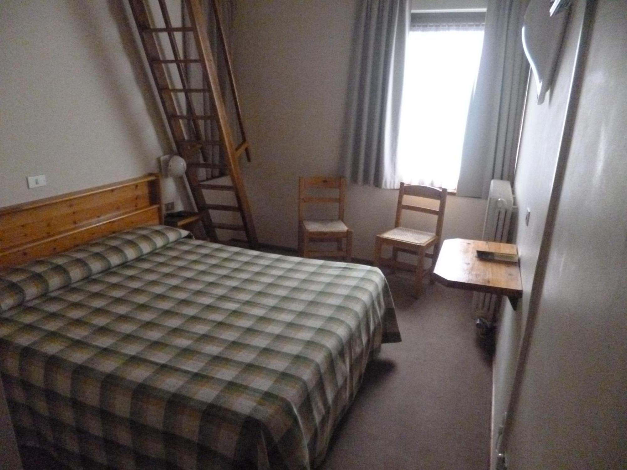 Hotel Valdotain Villeneuve Rum bild