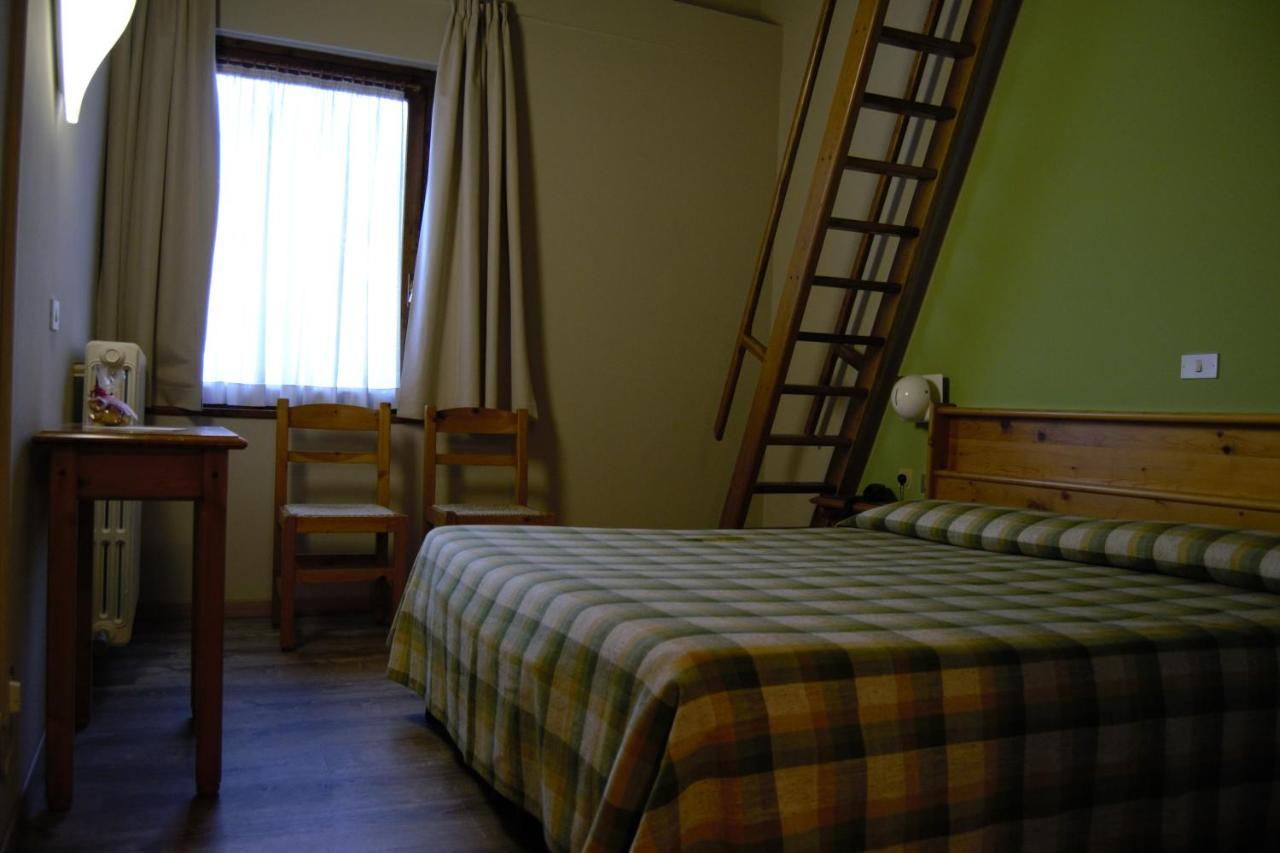 Hotel Valdotain Villeneuve Exteriör bild
